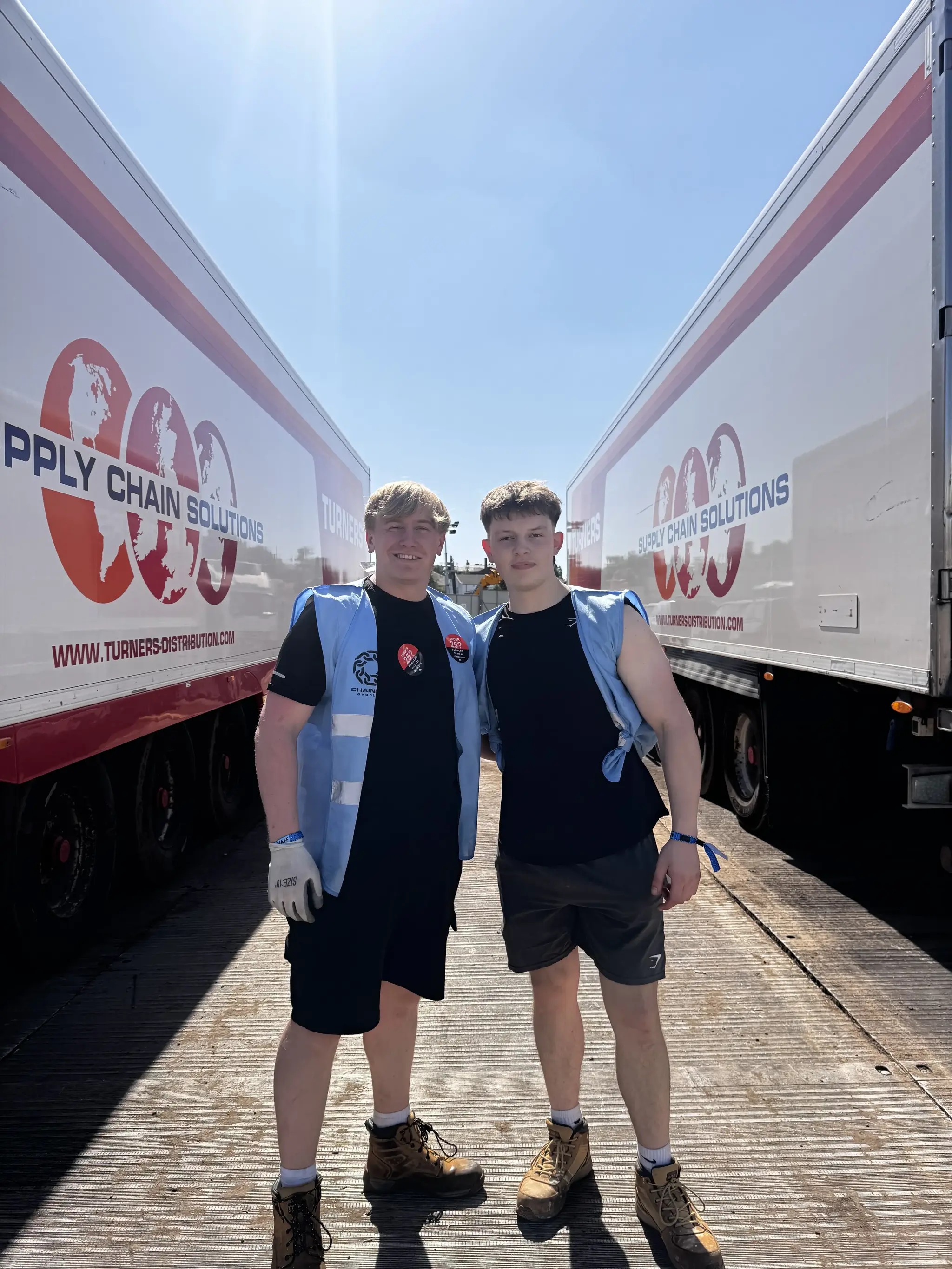 OASIS REUNION - Image 1